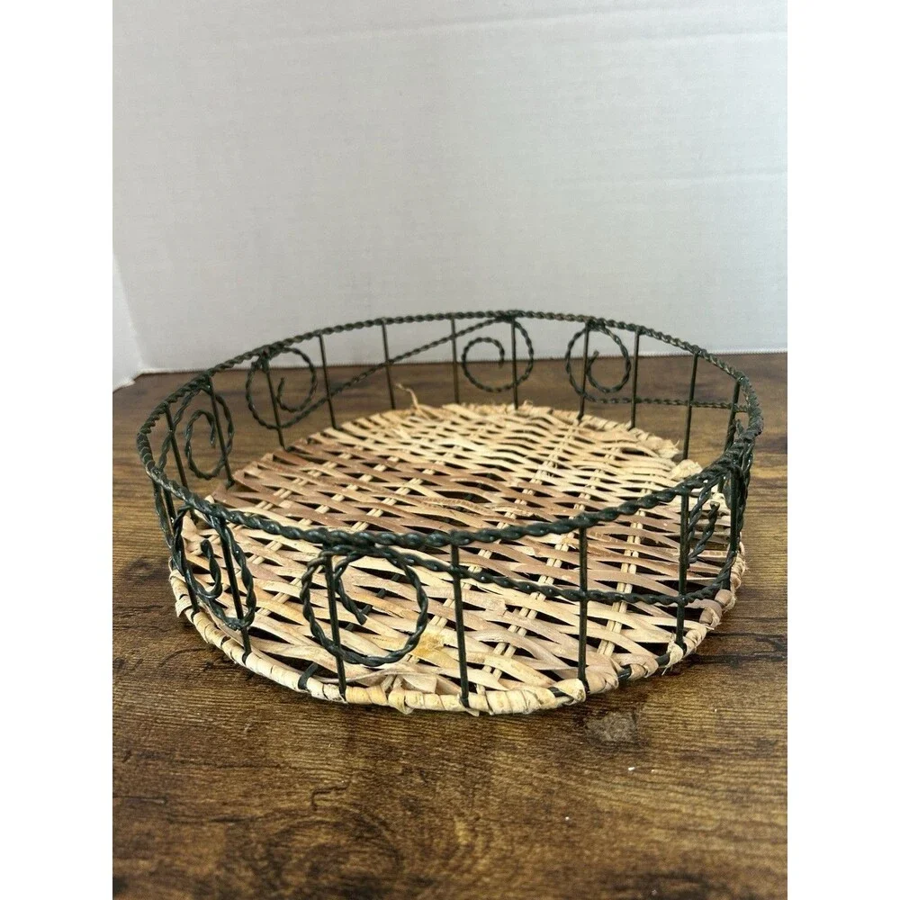 Vintage Wicker Wire Basket Tray Round Farmhouse Boho Cottage Centerpiece Decor